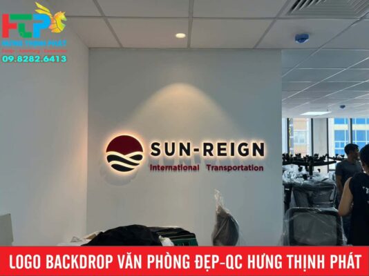 Làm logo backdrop văn phòng làm việc công ty SUN REIGN