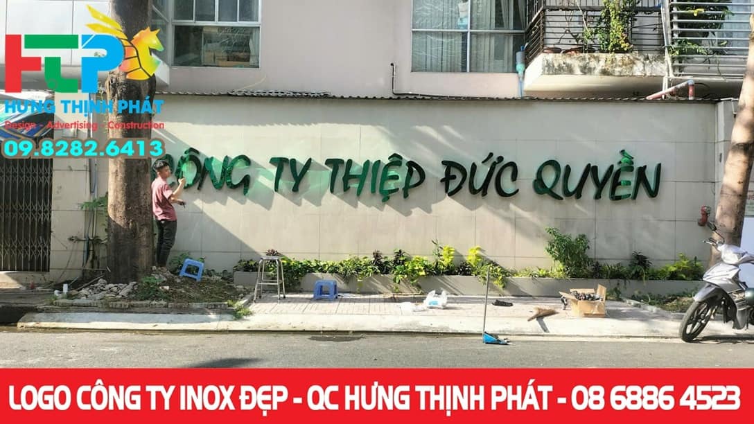 logo cong ty duc quyen inox xanh ngoc