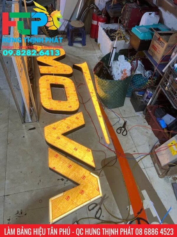 gia cong chu noi bang hieu shop thoi trang quan ao (11)