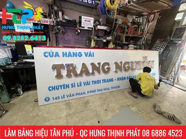 bien hieu cua hang vai o phu tho hoa (4)