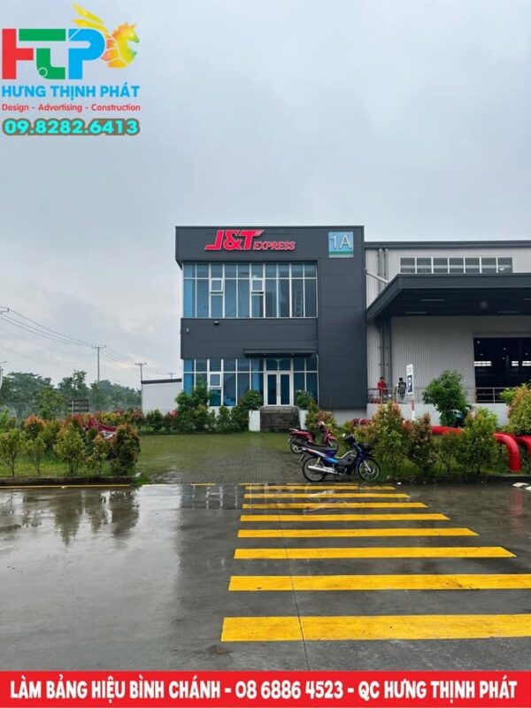 thi-cong-chu-noi-nha-xuong-Le-Minh-Xuan-Binh-Chanh-(2)