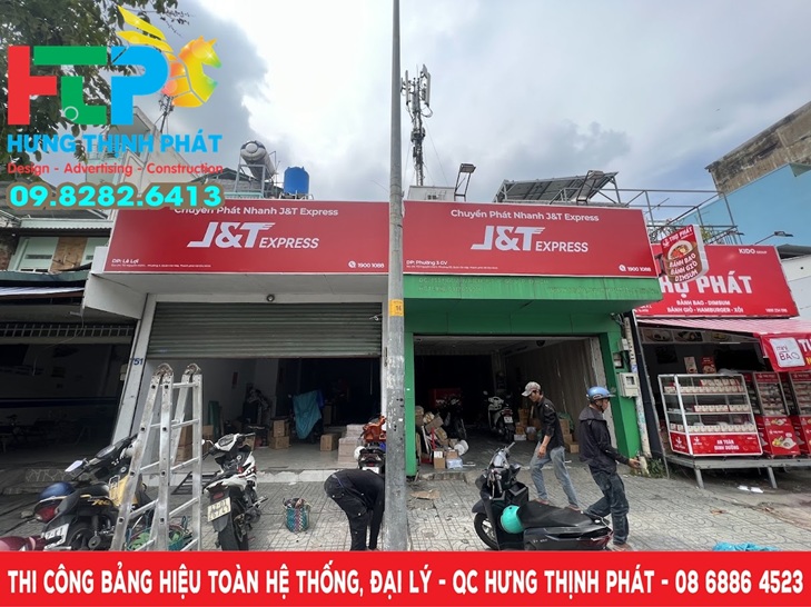 tho thi cong bang hieu cho J&T Express