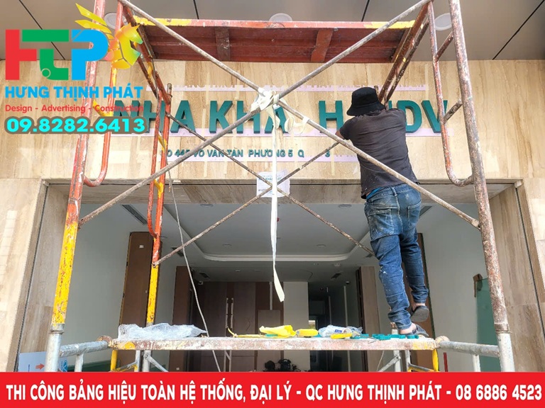 thi cong bang hieu phong giao dich ngan hang BIDV (3)