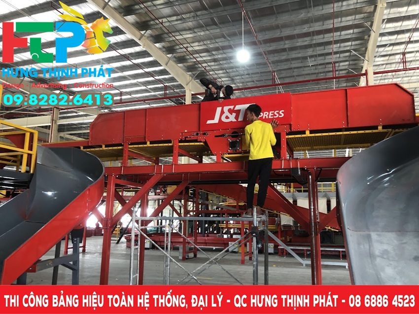 Lap dat logo day chuyen san xuat cua nha xuong